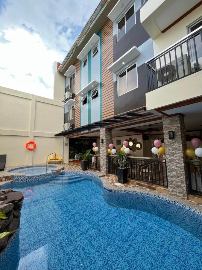 The Legacy Hotel Tayabas Экстерьер фото
